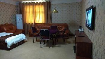 Yanshi 7 Star Express Hotel Luoyang  Exterior foto